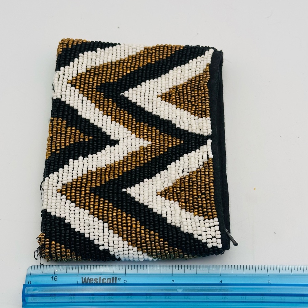 Chevron Beaded pouch - Picture 8 of 8